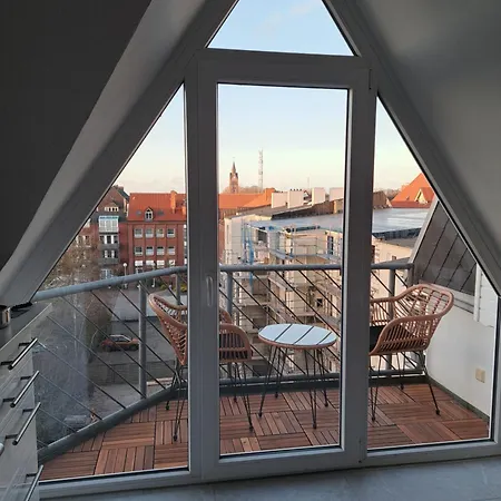 Livora Altstadt Wilhelmshaven - Stilvoll - Zentrumsnah - Tv-Streaming - Balkon - Nordsee - Badewanne Exterior photo