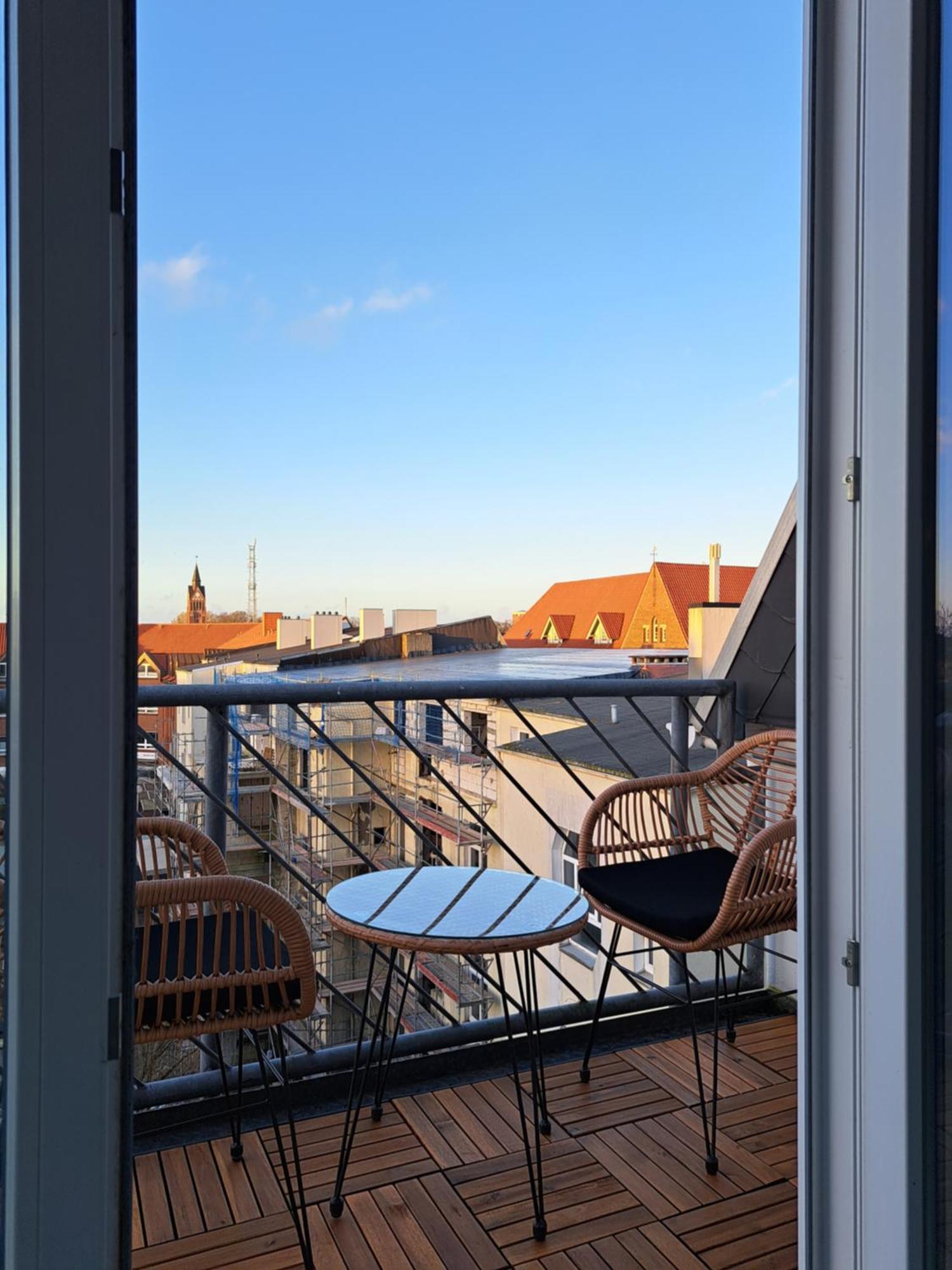 Livora Altstadt - Stilvoll - Zentrumsnah - Tv-streaming - Balkon - Nordsee - Badewanne Apartment Wilhelmshaven
