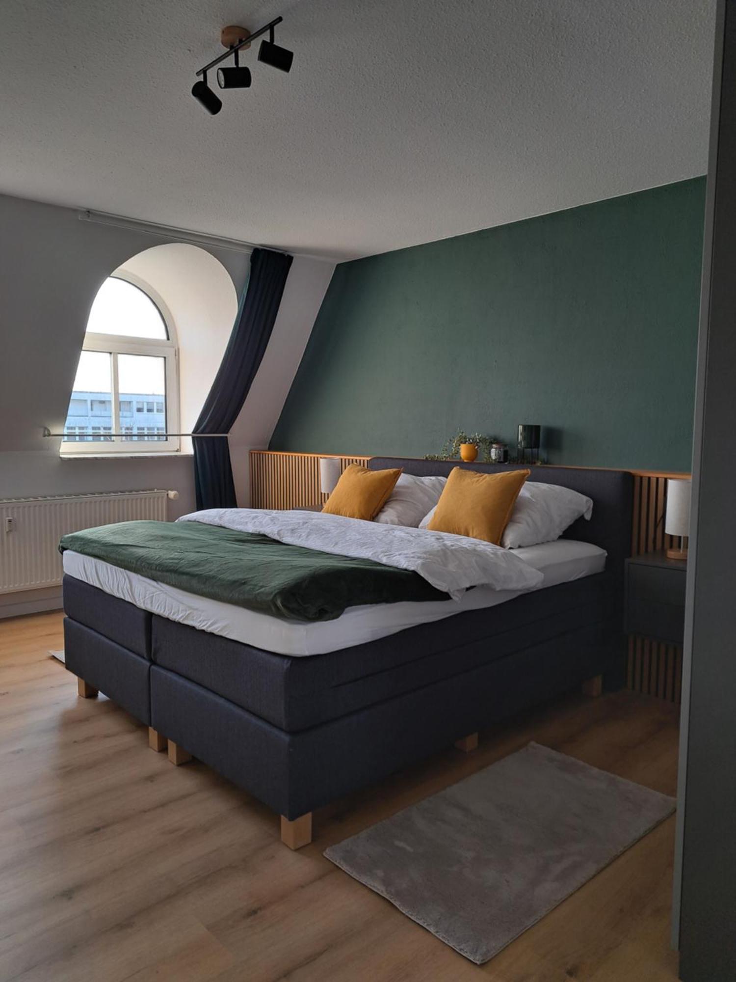 Livora Altstadt - Stilvoll - Zentrumsnah - Tv-streaming - Balkon - Nordsee - Badewanne Apartment Wilhelmshaven