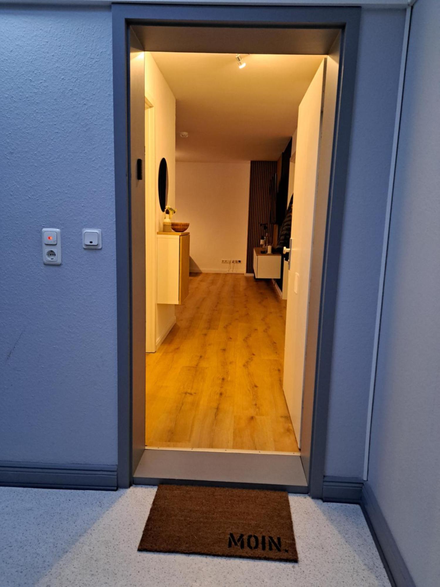 Livora Altstadt - Stilvoll - Zentrumsnah - Tv-streaming - Balkon - Nordsee - Badewanne Apartment Wilhelmshaven