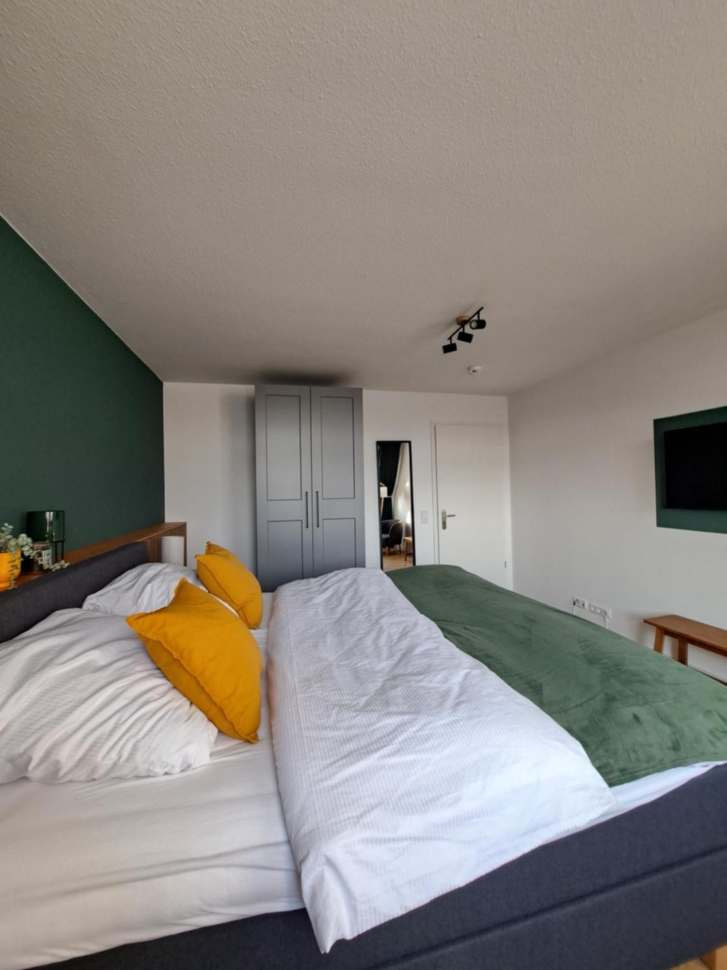 Livora Altstadt - Stilvoll - Zentrumsnah - Tv-streaming - Balkon - Nordsee - Badewanne Apartment Wilhelmshaven