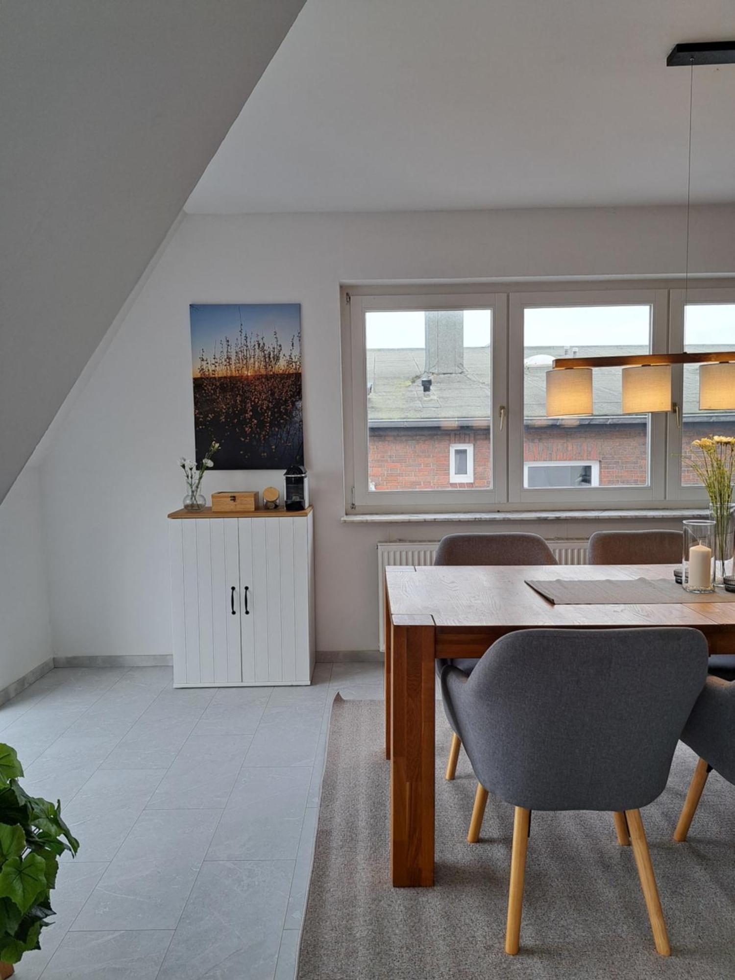 Livora Altstadt - Stilvoll - Zentrumsnah - Tv-streaming - Balkon - Nordsee - Badewanne Wilhelmshaven