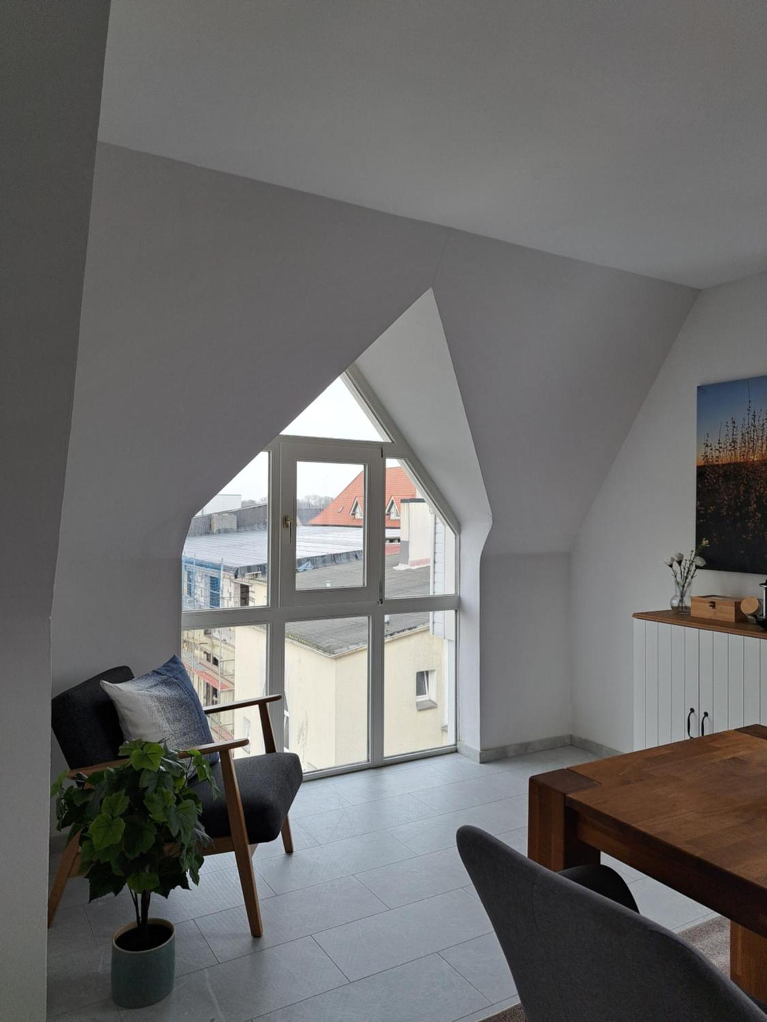 Apartment Livora Altstadt - Stilvoll - Zentrumsnah - Tv-streaming - Balkon - Nordsee - Badewanne Wilhelmshaven