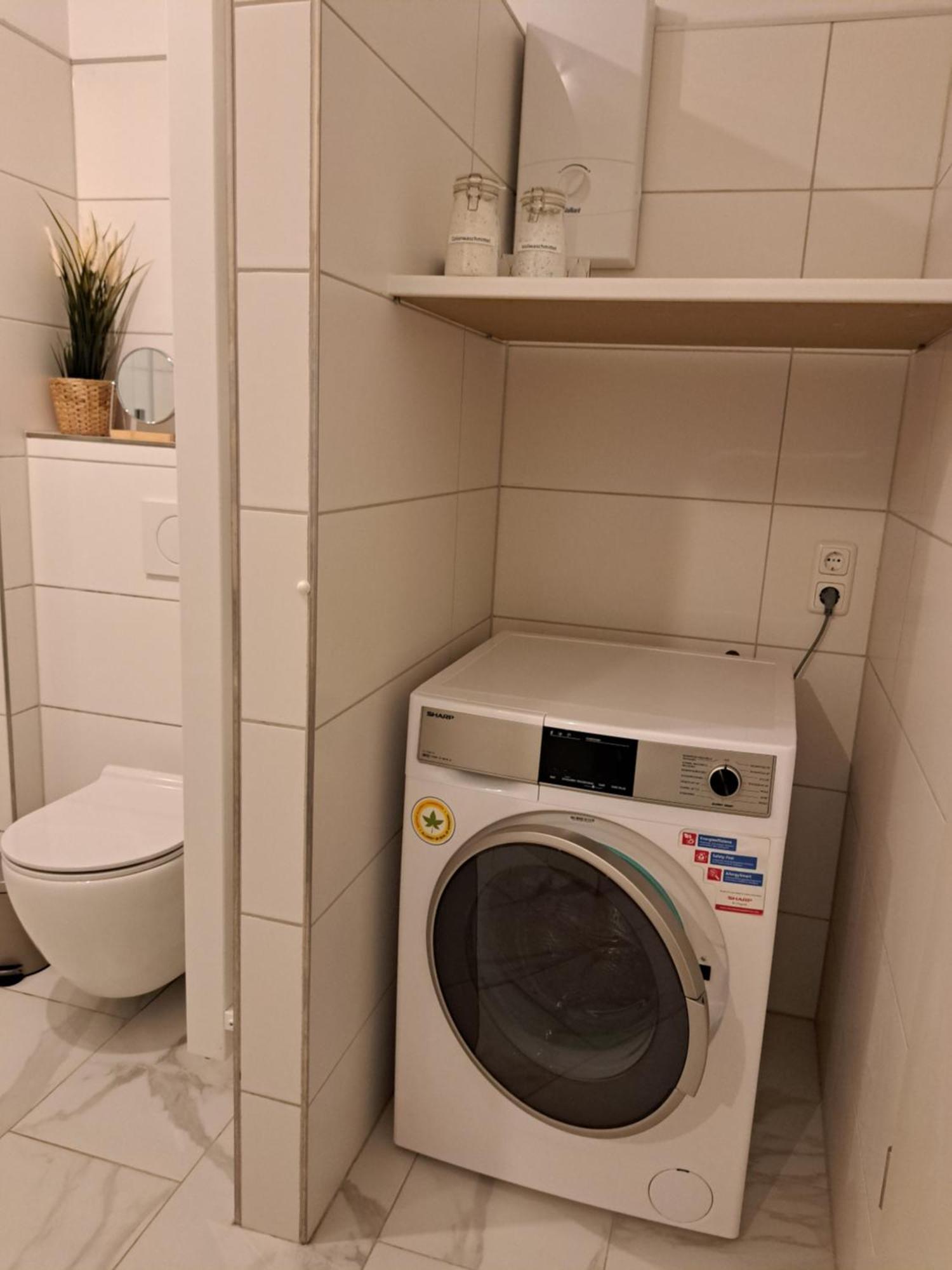 Apartment Livora Altstadt - Stilvoll - Zentrumsnah - Tv-streaming - Balkon - Nordsee - Badewanne Wilhelmshaven
