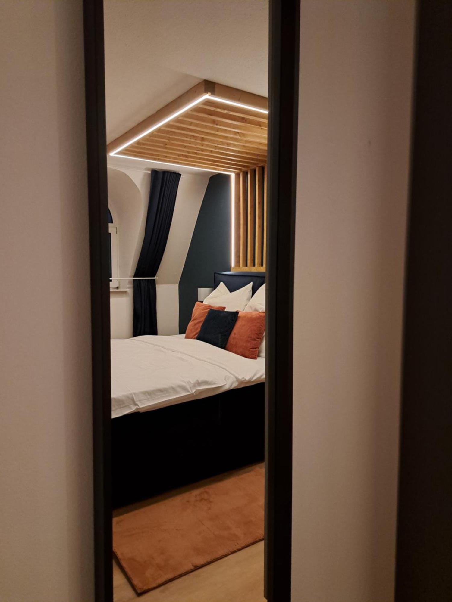 Apartment Livora Altstadt - Stilvoll - Zentrumsnah - Tv-streaming - Balkon - Nordsee - Badewanne