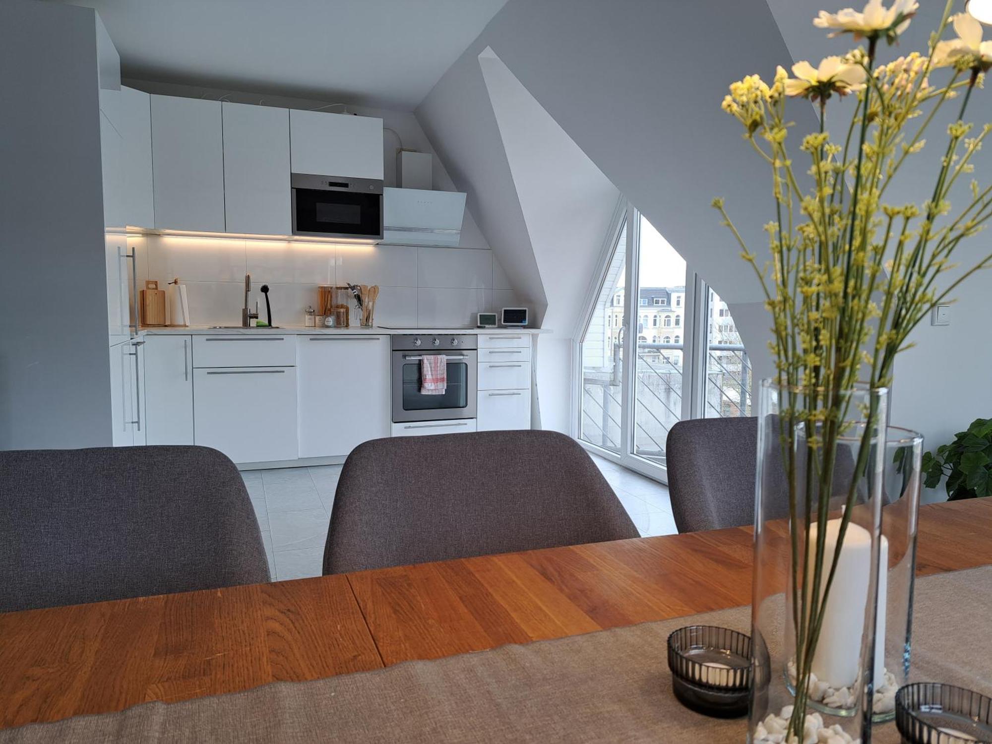 Livora Altstadt - Stilvoll - Zentrumsnah - Tv-streaming - Balkon - Nordsee - Badewanne Apartment *